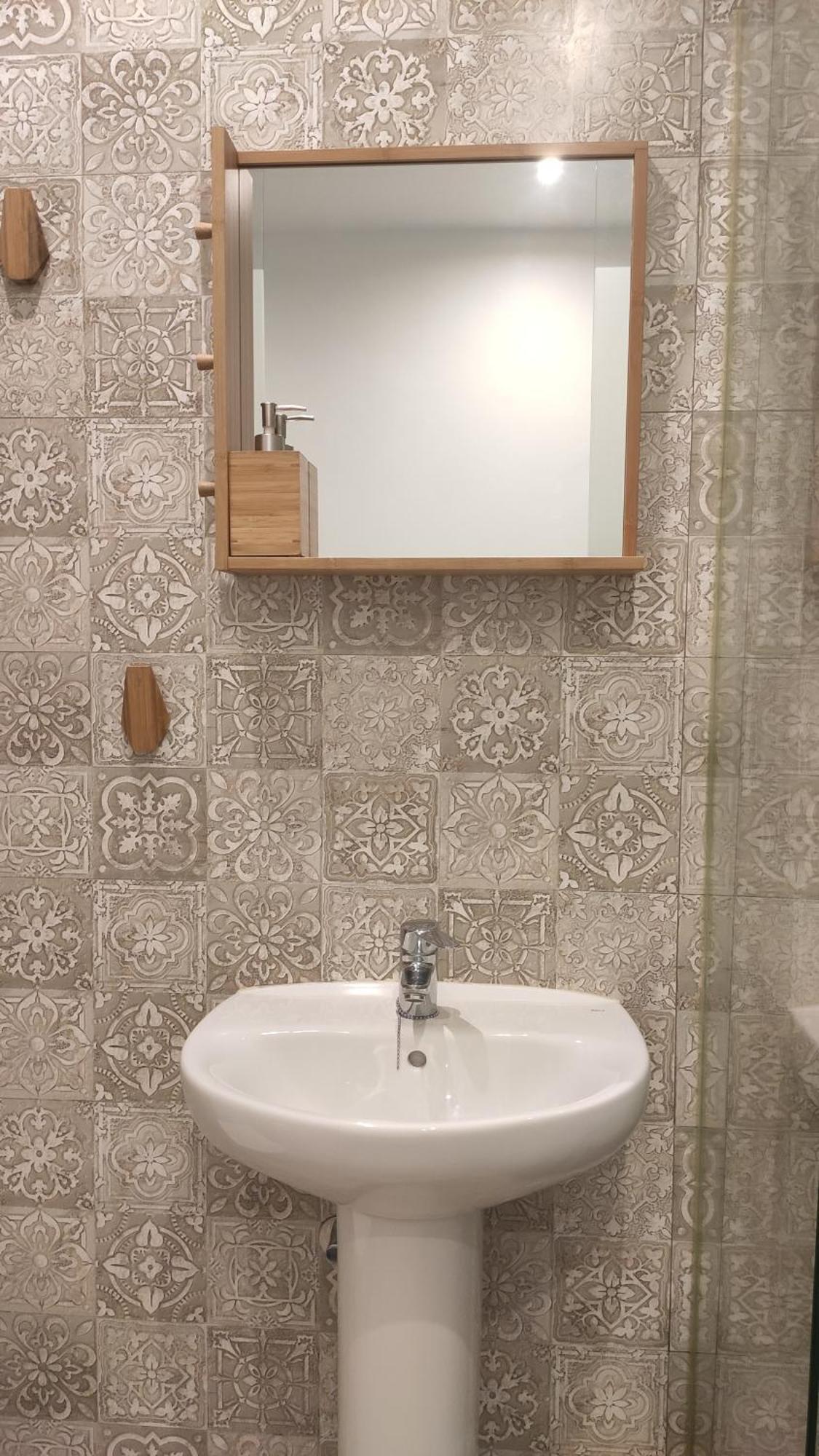 En